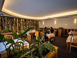 05-restaurace-salonek.jpg